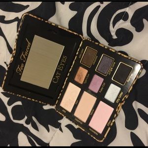 Too Faced Cat Eye eyeshadow palette